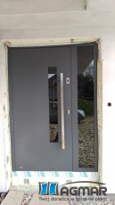 drzwi aluminiowe DAKO RAL7012, czytnik linii papilarnych
