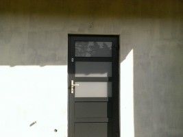drzwi aluminiowe RAL 7016